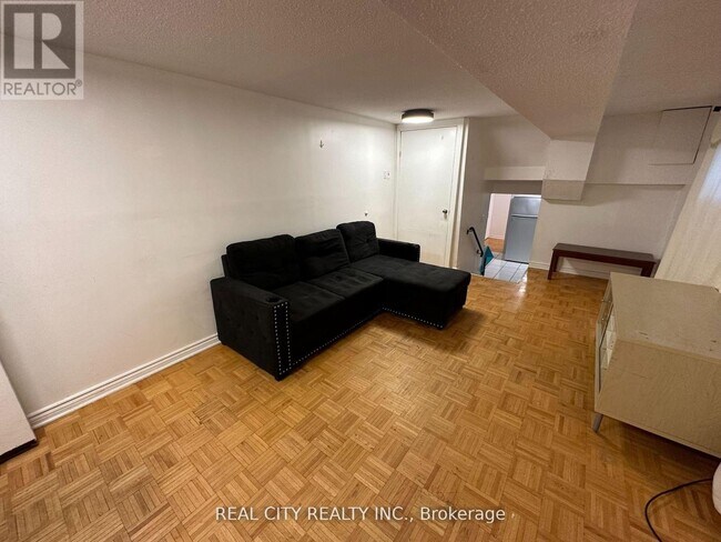 Photo du bâtiment - 7706 Wildfern Dr