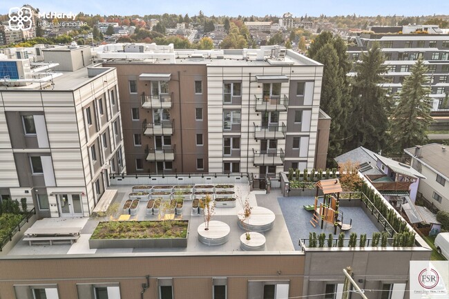 Building Photo - 5085 Mchardy St