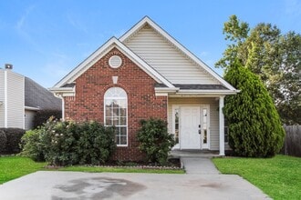 Building Photo - 108 Flagstone Ln