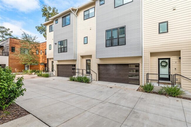 Foto del edificio - 2601 SW Williston Rd
