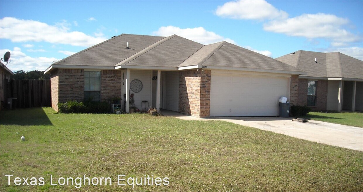 Foto principal - 3 br, 2 bath House - 3020 James