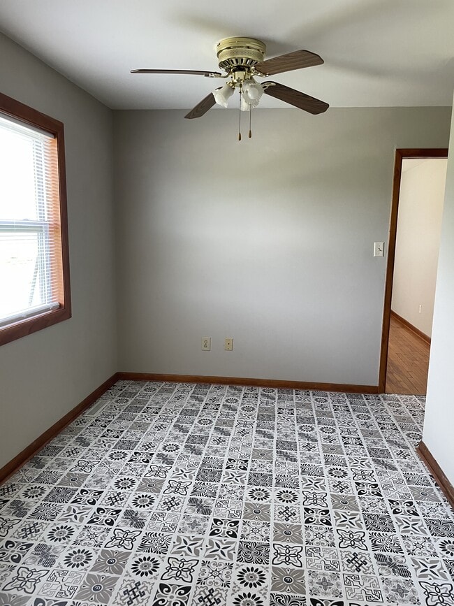 Building Photo - 14816 MO-124