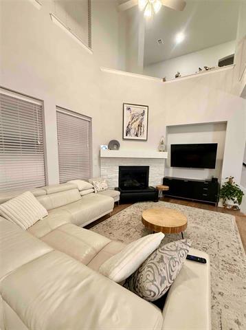 Building Photo - 1803 Desert Willow Wy