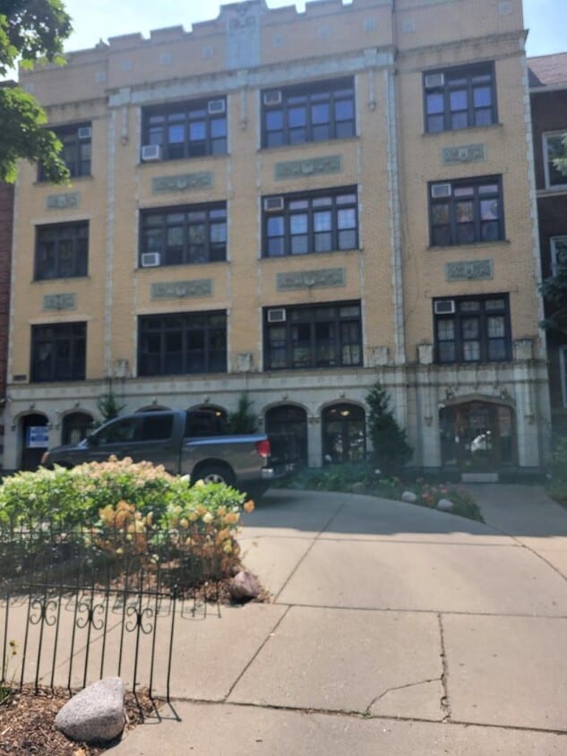 1127 W Farwell Ave Unit 107, Chicago, IL 60626 Condo for Rent in