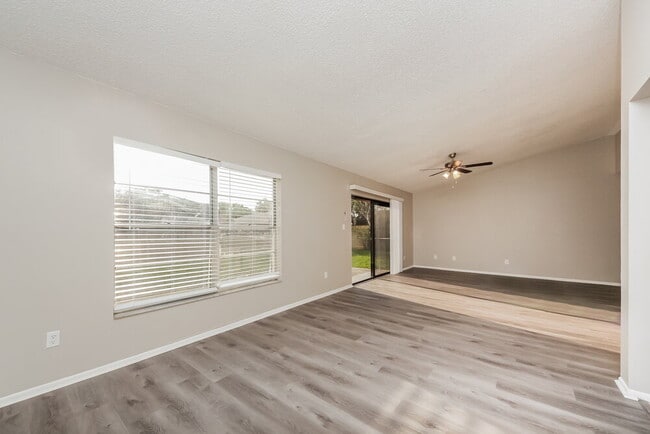 Building Photo - 12020 Sula St