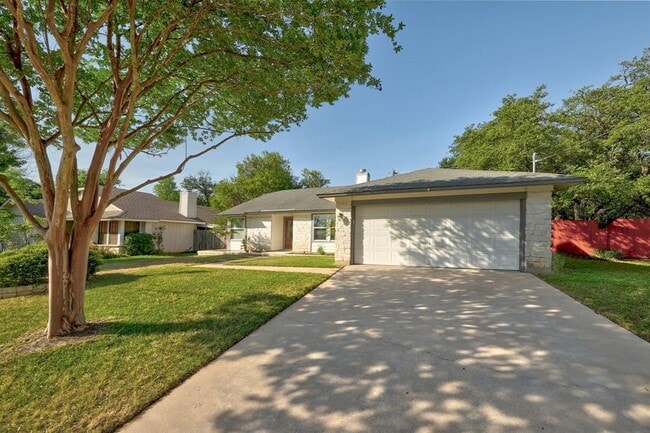 Building Photo - 3605 Palomar Ln