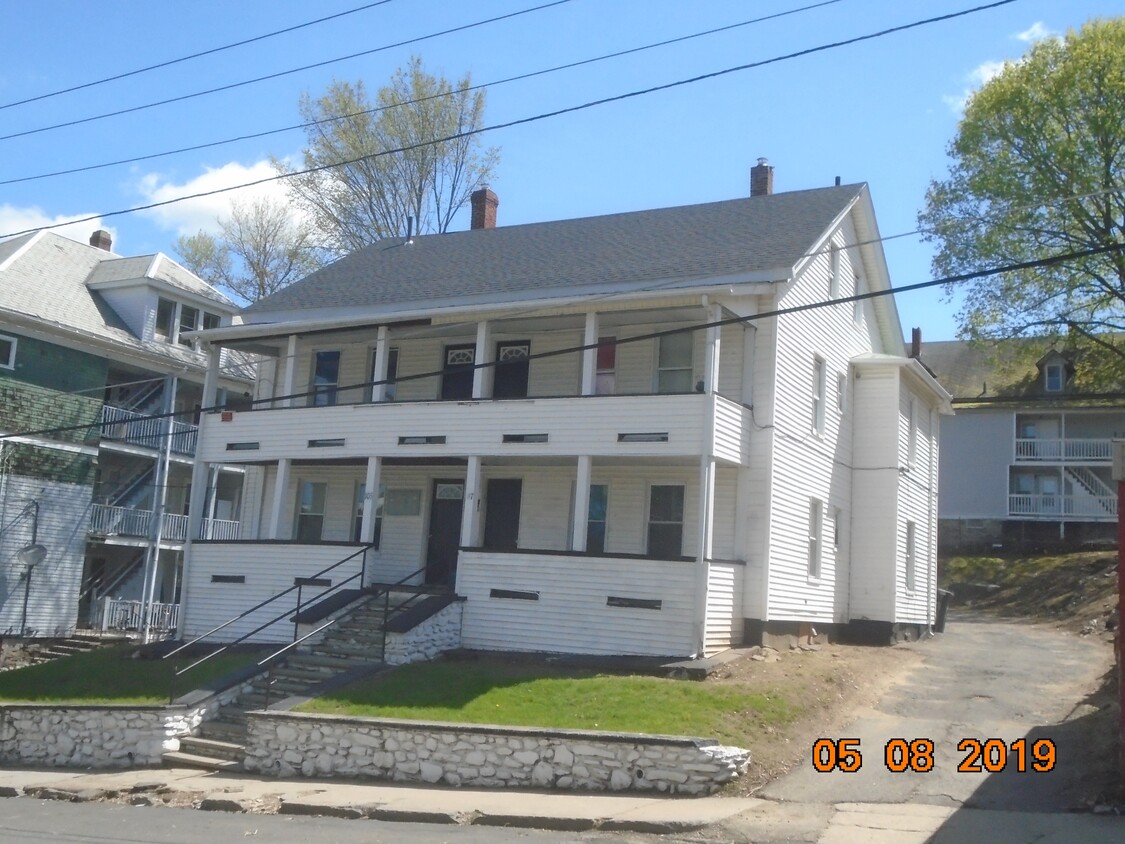 Primary Photo - 105-107 Cross St