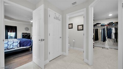 Building Photo - 569 Croydon Ave S