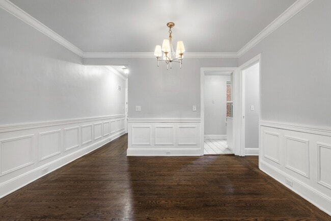 Photo - 25 W Elm St Apartment