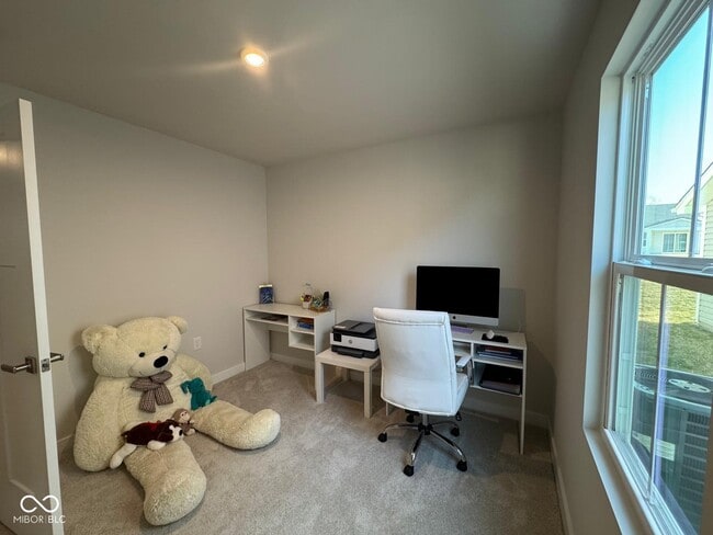 Building Photo - 2743 Sand Hollow Dr