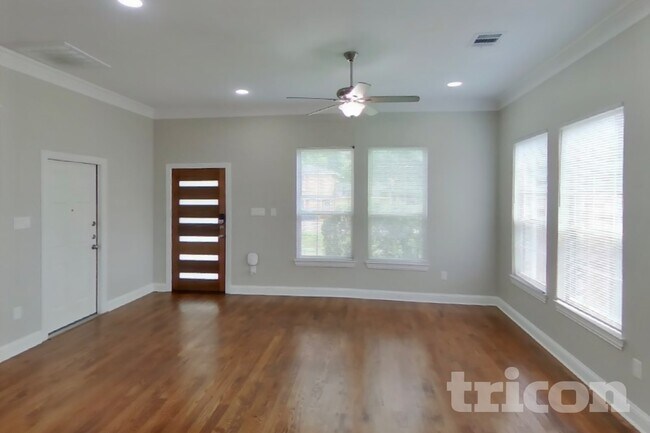Foto del edificio - 418 Perch Rd