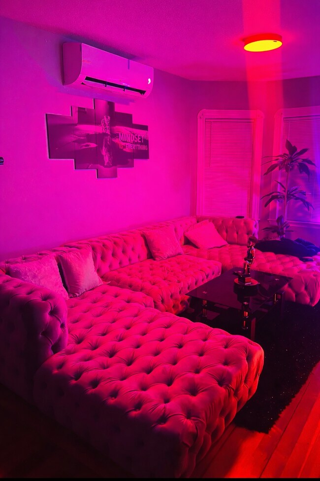 Foto del edificio - 209 Princeton St