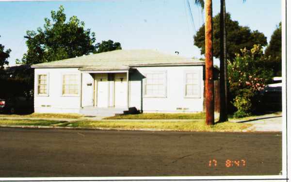 Foto del edificio - 4074-4080 N 34th St