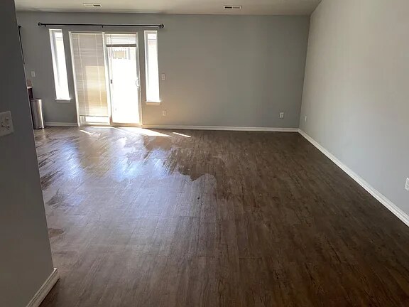 Foto principal - 4904 Sierra Dr