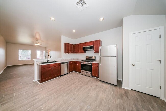 Building Photo - 7601 Lipizzan Rd