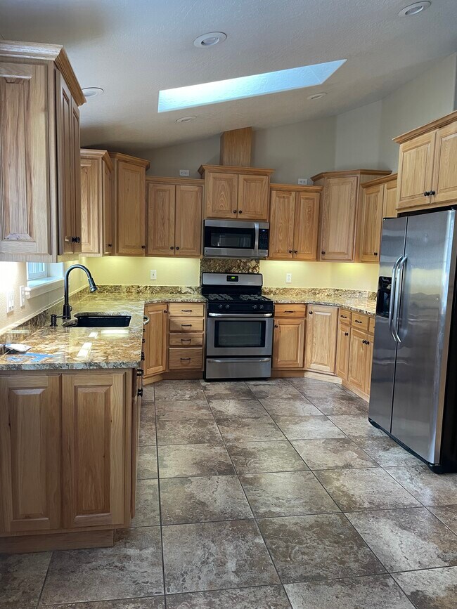 1255 SE Krystin Pl, Grants Pass, OR 97526 House Rental in Grants Pass