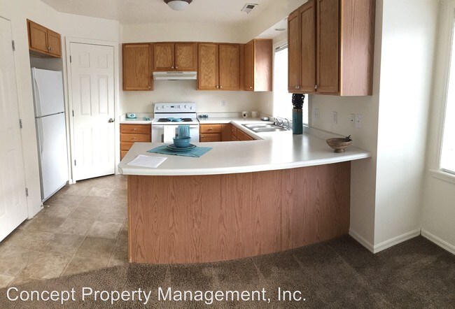 Building Photo - 4111 S Highland Dr