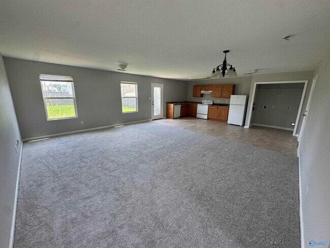 Foto del edificio - 227 Farmington Dr
