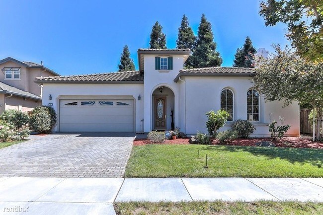 Foto del edificio - 3 br, 2 bath House - 1270 Sunrise Dr 1