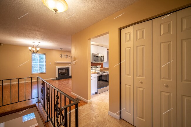 Foto del edificio - 8709 Olde Colony Trail