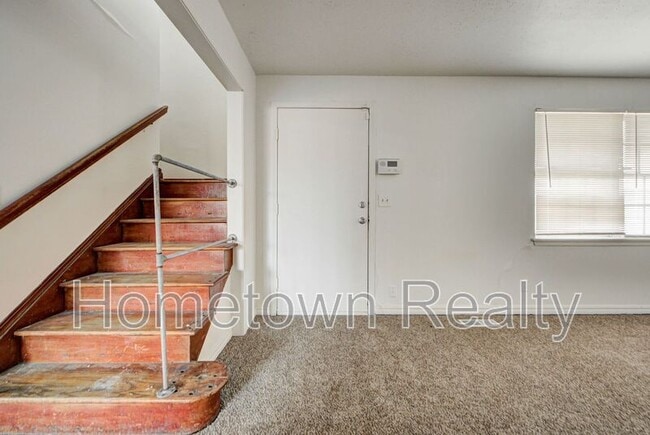 Photo - 821 NE 81st St House