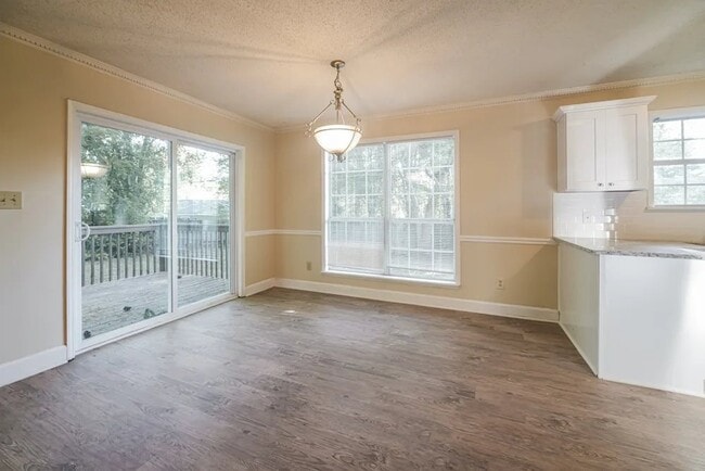 Foto del edificio - 7854 Dogwood Way