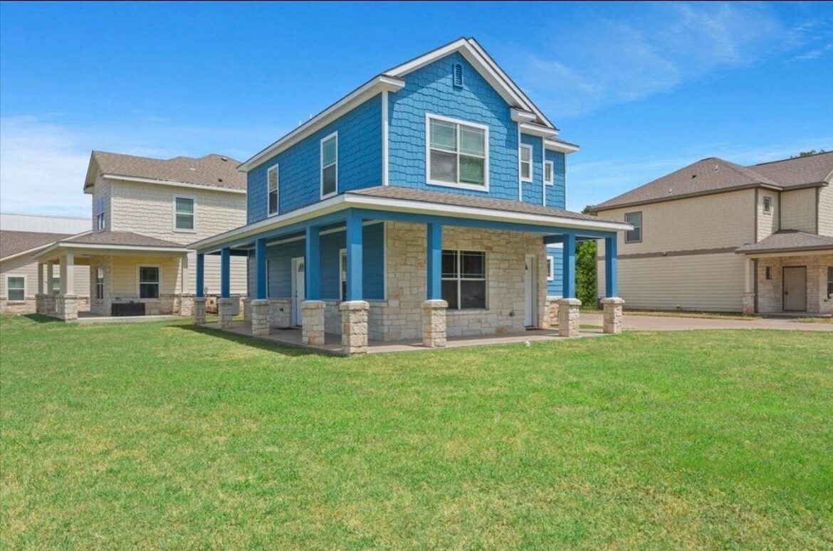 Foto principal - 331 French Ave