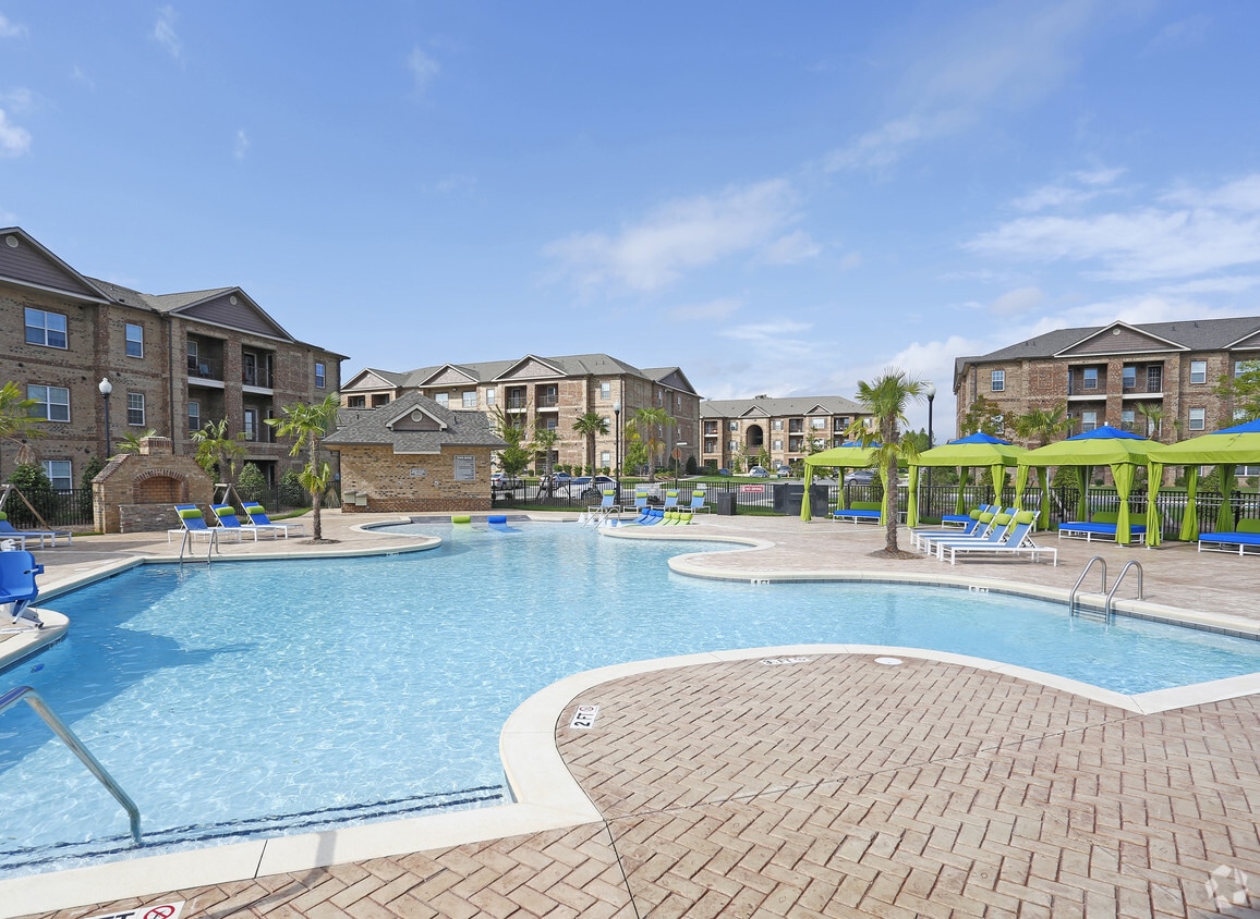 Horizons at Steele Creek Apartments in Charlotte, NC