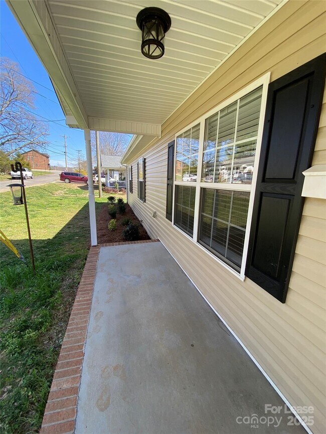 Foto del edificio - 15 Linestowe Dr