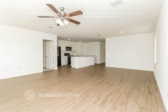 Foto del edificio - 4901 Ivory Knl Rd