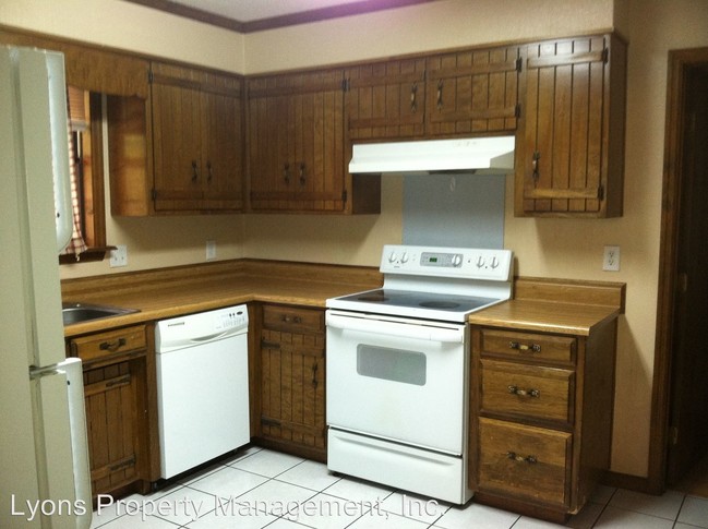 Building Photo - 4 br, 2 bath House - 4063 FOXBOROUGH BLVD