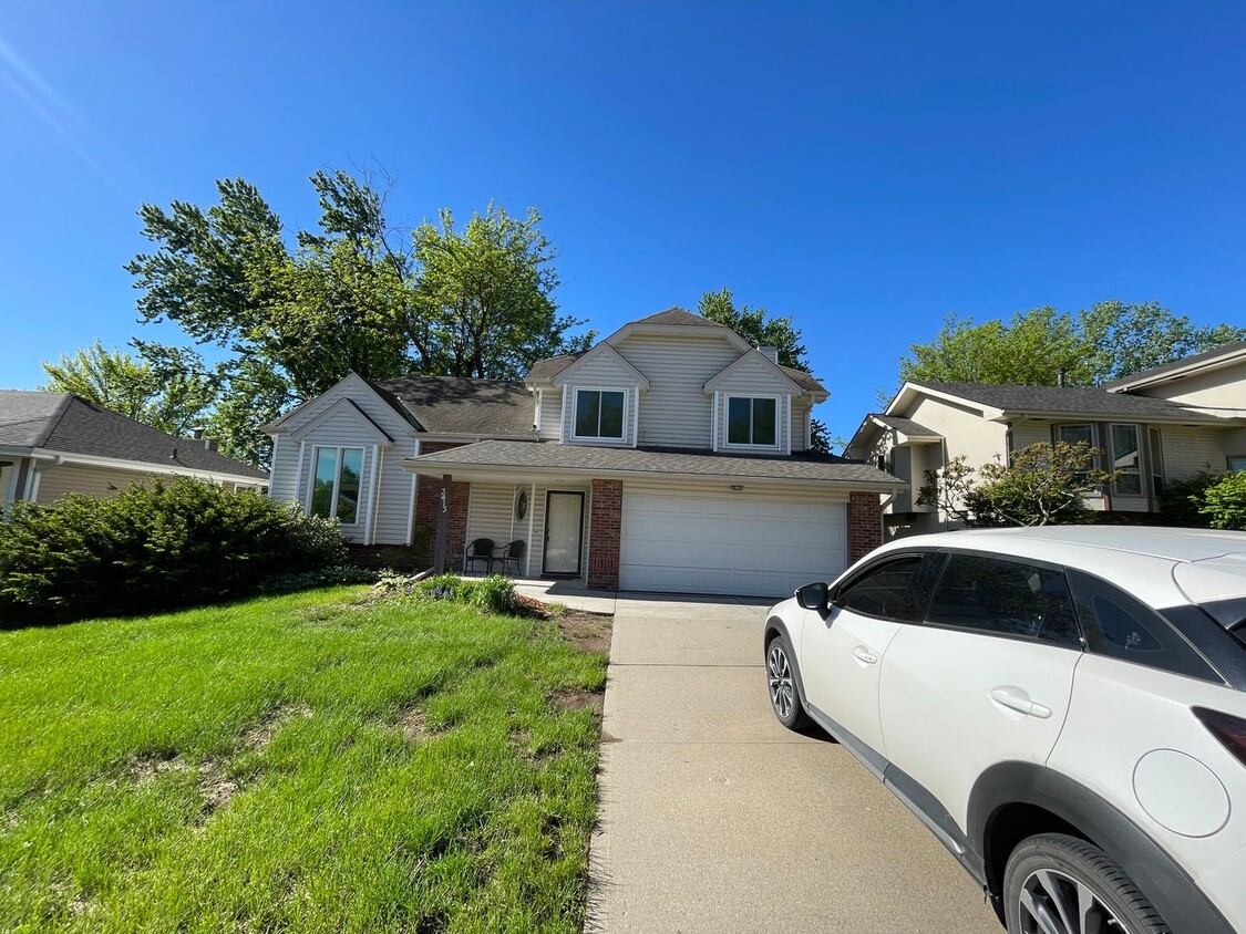 3413 Scott Dr, Bellevue, NE 68123 House Rental in Bellevue, NE