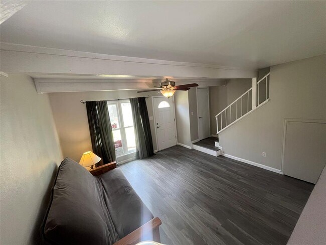 Building Photo - 4920 Milwee St