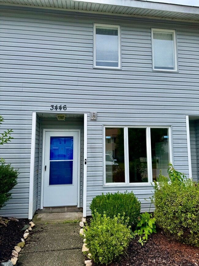 Building Photo - 3446 Bruin Dr