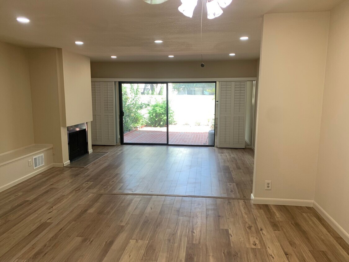 Foto principal - 249 Sierra Vista Ave
