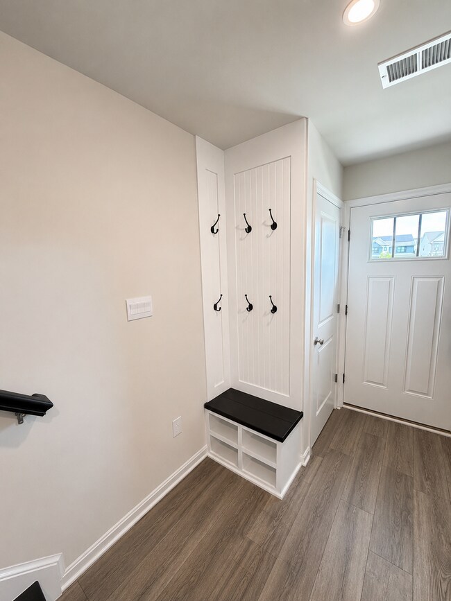Building Photo - 426 Herringbone Wy
