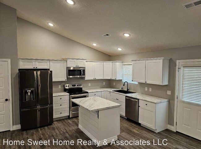 Building Photo - 3 br, 2 bath House - 228 W Sloane Ave