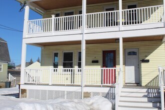 Building Photo - 18 Sherwood Rd