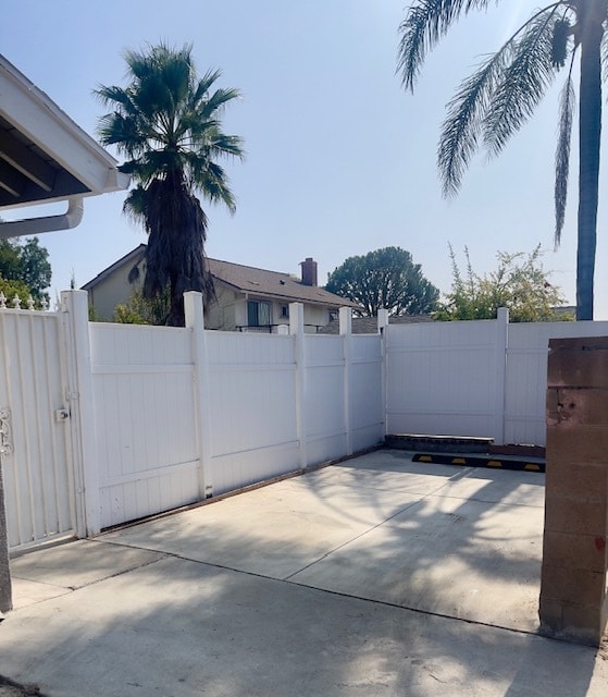 Foto del edificio - 11367 Reseda Blvd