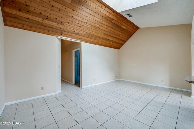 Building Photo - 26 Arbor Lake Park