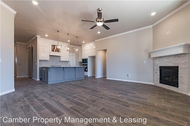 Foto del edificio - 3 br, 2 bath House - 18700 Grove Parkway