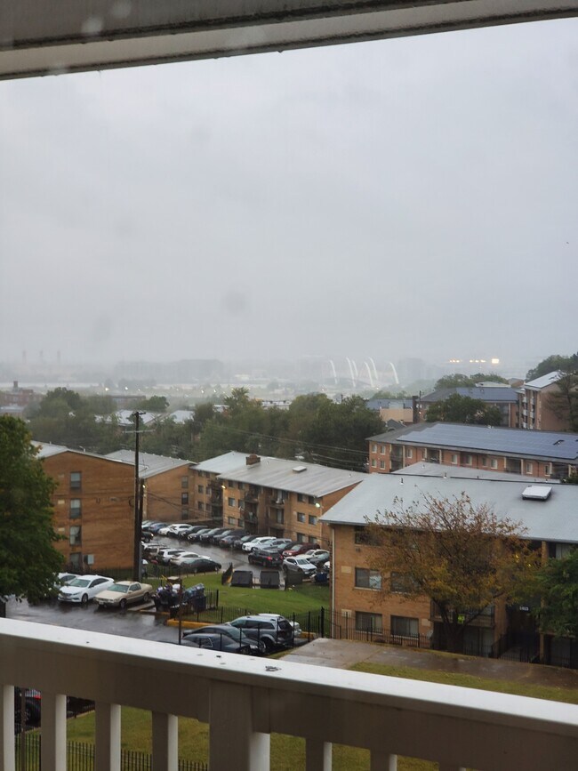 Fotografía del edificio - 2603 Douglass Pl SE