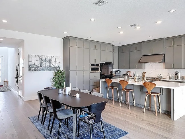 Foto del edificio - 2407 Schooner Ave