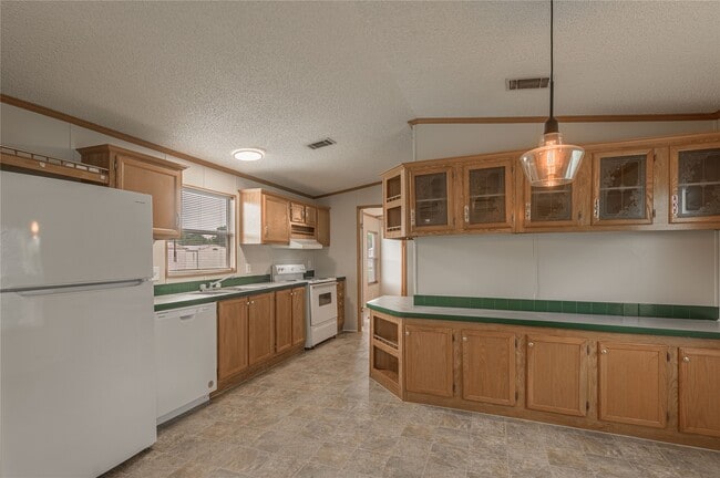 Building Photo - 1345 FM 405