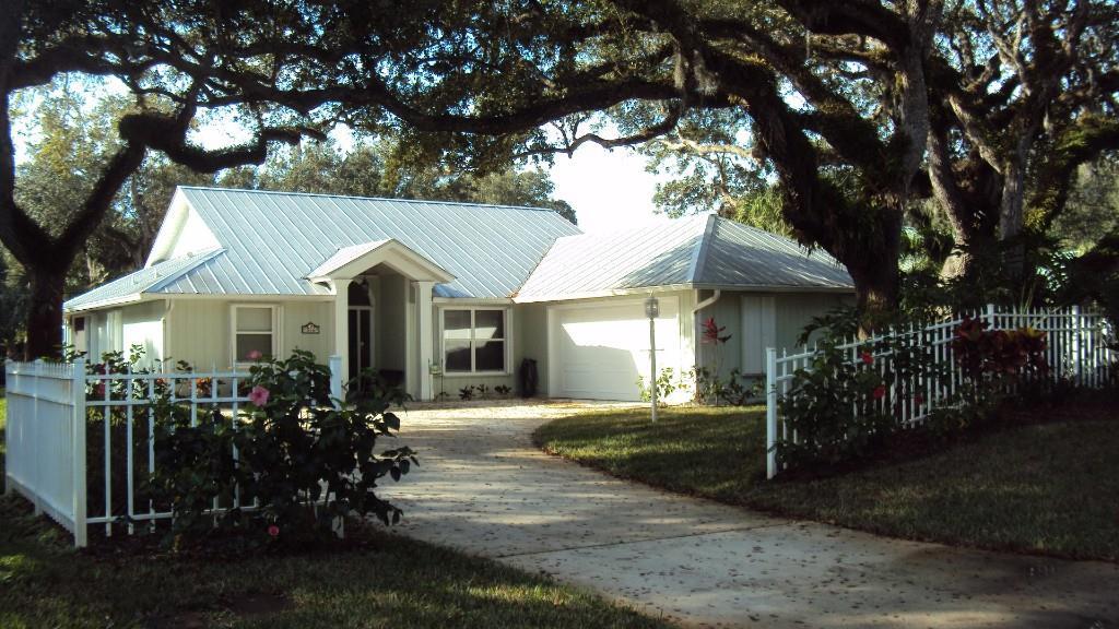 Primary Photo - 566 Date Palm Rd