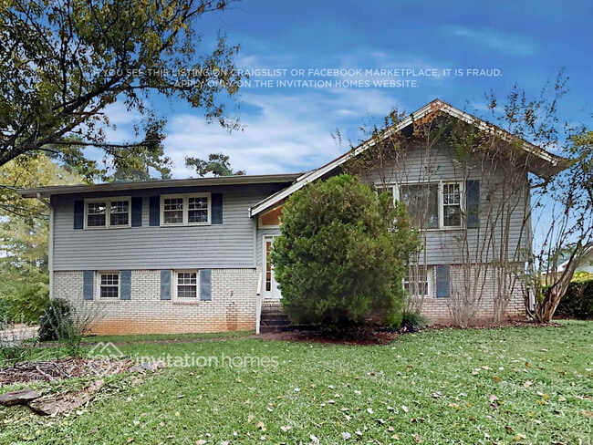 Building Photo - 4657 Cresant Ln