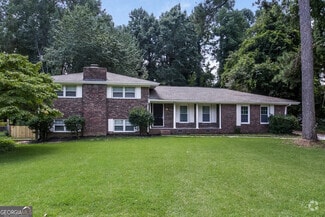 Building Photo - 1451 Cardinal Ln