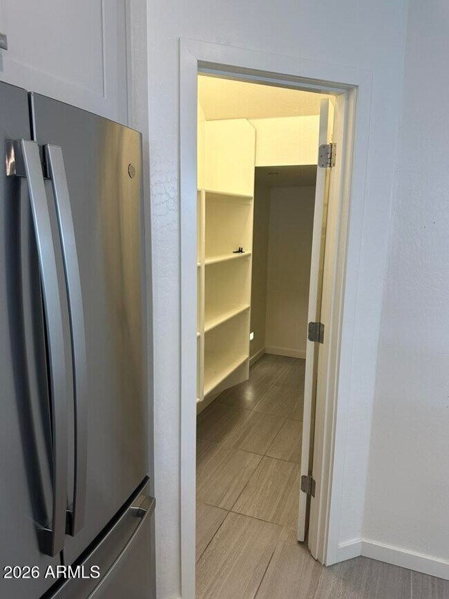 Foto del edificio - 1739 E Dogwood Ln