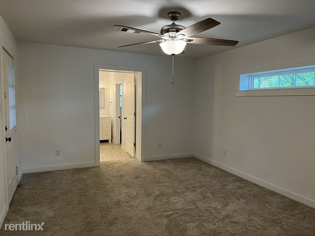 Building Photo - 3 br, 2 bath House - 2008 Wayside Dr