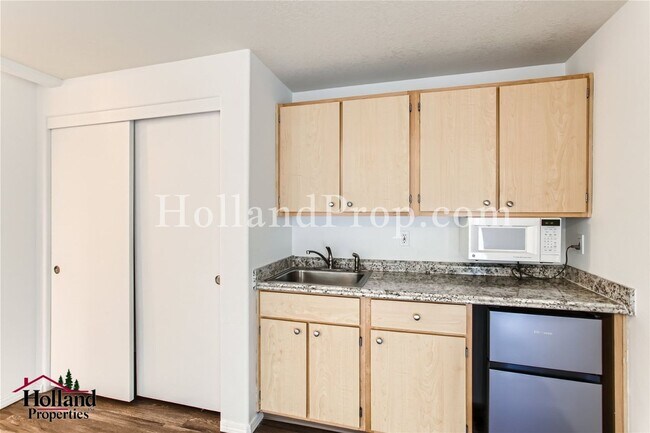 Foto del edificio - 159th 4223- GLPJ LLC